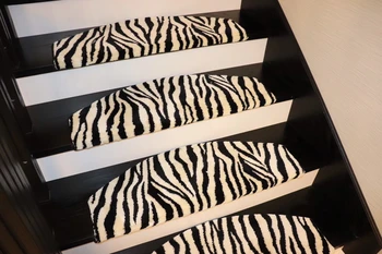 Черно-белый ковер с рисунком зебры на лестнице, съемный нескользящий коврик для пола, украшение для дома, другие формы, размеры могут быть настроены